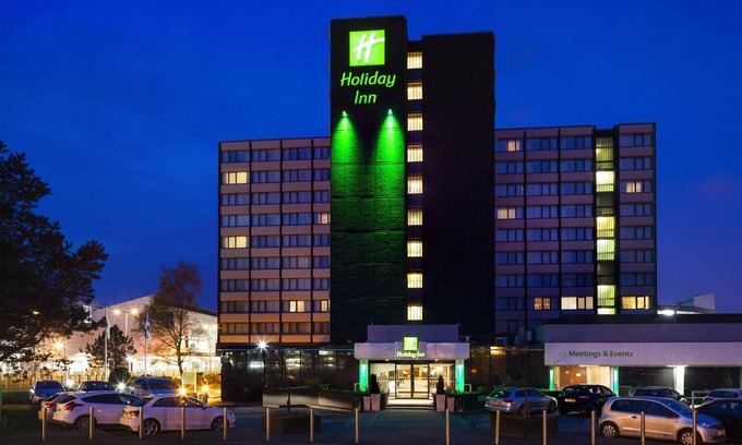 Paisley Hotel | Holiday Inn Glasgow Airport by IHG