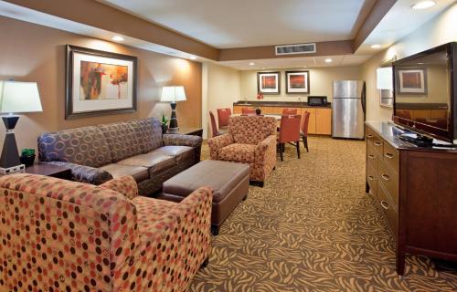 Kearney Hotel | Holiday Inn Kearney by IHG