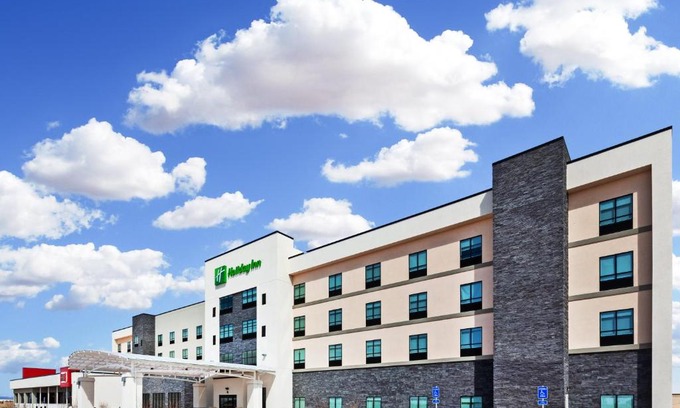 Lubbock Hotel | Holiday Inn Lubbock South by IHG