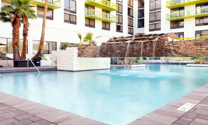 Mesa Hotel | Holiday Inn Phoenix-Mesa/Chandler by IHG
