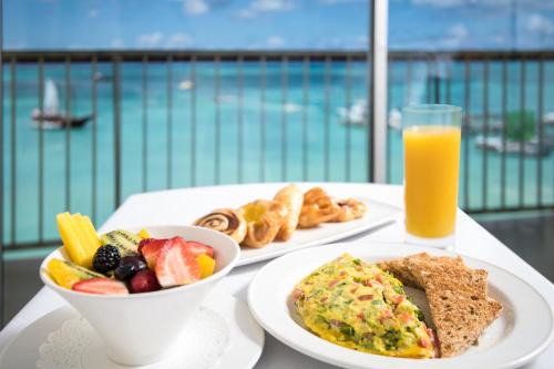 Palm Beach Resort | Holiday Inn Resort Aruba - Beach Resort & Casino by IHG