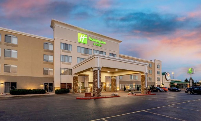 Rothschild Hotel | Holiday Inn & Suites Wausau-Rothschild by IHG