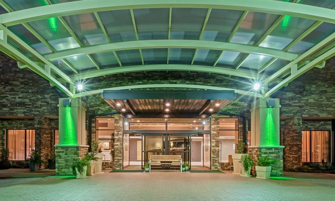 Tyler Hotel | Holiday Inn Tyler-Conference Center by IHG