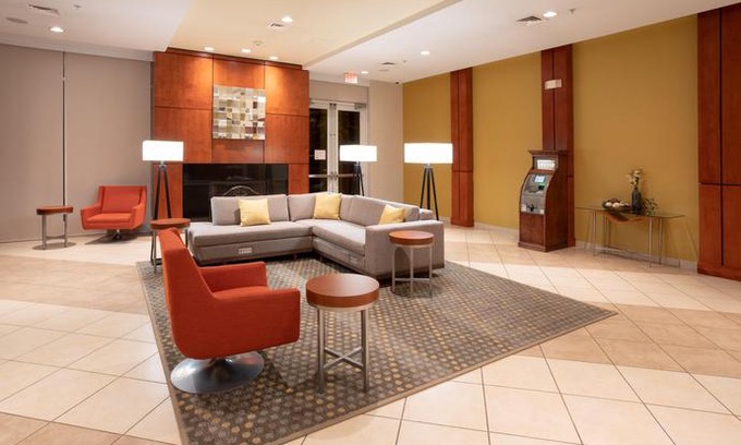 Winchester Hotel | Holiday Inn Winchester Southeast-Historic Gateway