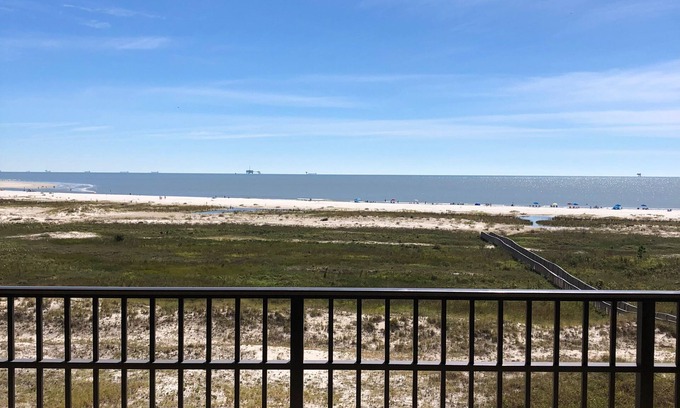 Dauphin Island Condo | Holiday Isle luxury Gulf front condo.