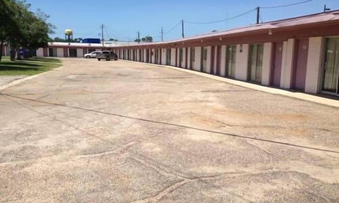 Springhill Hotel | Holiday Motel