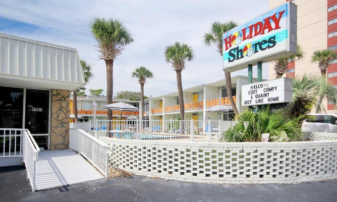 Myrtle Beach Hotel | Holiday Shores