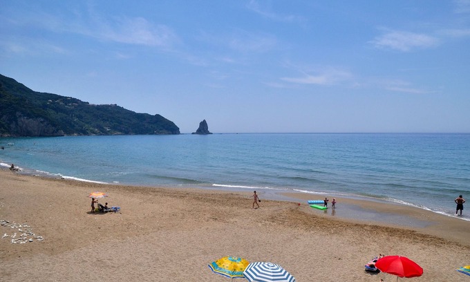 Agios Gordios Apartment | Holiday Studio Apartments Yannis on Agios Gordios beach in Corfu