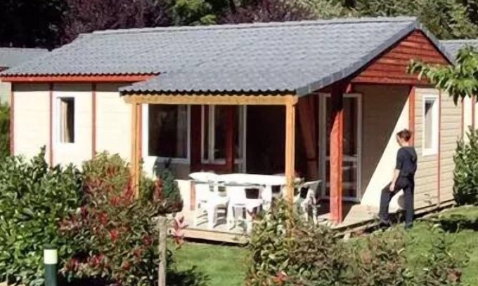 Rieupeyroux Ski Chalet | Holiday Village Le Hameau Saint Martial *** - Chalet for 5 People