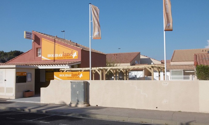 Narbonne-Plage Apartment | Holidayland