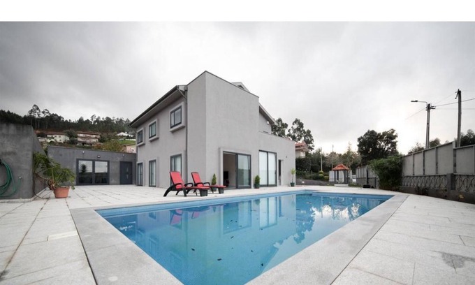 Santo Tirso House | Holidays - Casa da Reguenga
