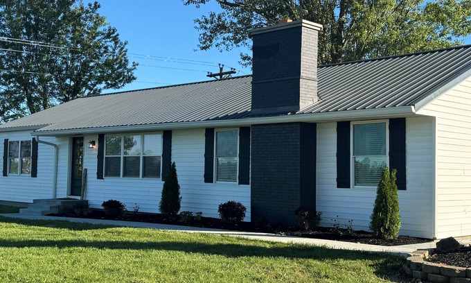 Williamstown House | Holland Hideaway, Newly remodeled, less than 5 miles from The Ark Encounter