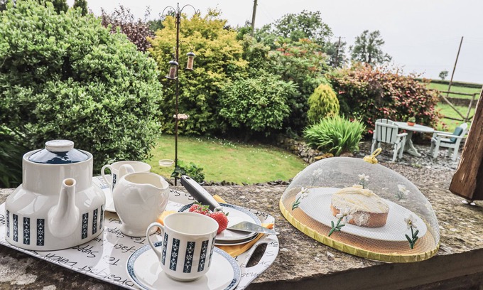 Kendal Cottage | Hollins Farm Barn