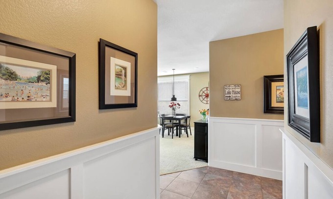Jonestown Condo | Hollows Resort Villa with Panoramic Lake & Hill Country Views, 4 pools & Beach Club!