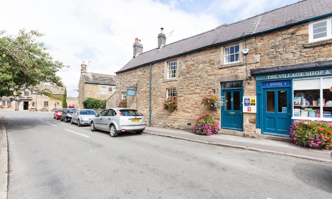 Pilsley Bed & Breakfast | Holly Cottage B&B