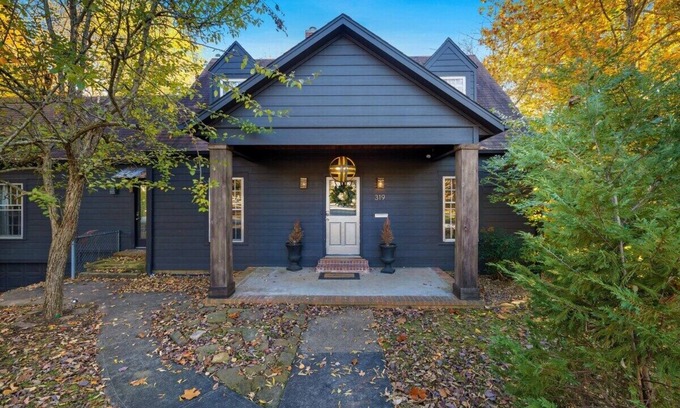 Fayetteville House | Holly House - 1/2 mile to Greenway Trail-Near UofA