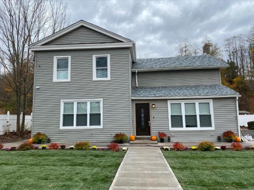 Ashland House | Holly Lodge - Ski Windham Hunter Catskills