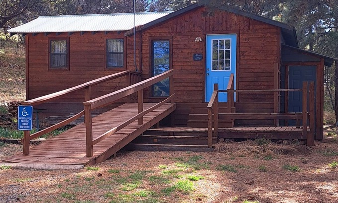 Nogal Cabin | Holly's Hideaway, Cabin in the Woods