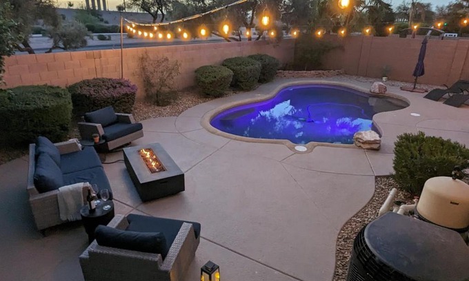 Ocotillo House | HOLLYHOCK - Pet-Friendly 4BR Heated Pool & Near Golf
