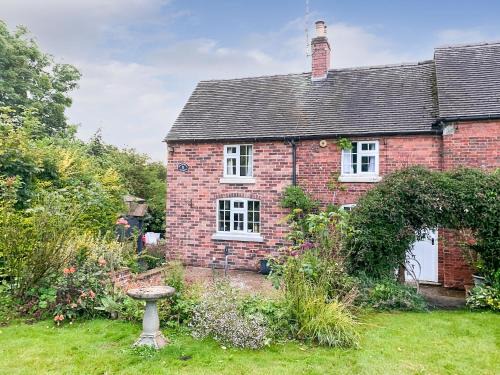 Calwich House | Hollywell Cottages