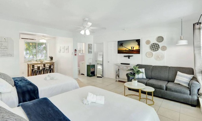 Hollywood Apartment | Hollywood Beach Escapade Studio w/Free Parking