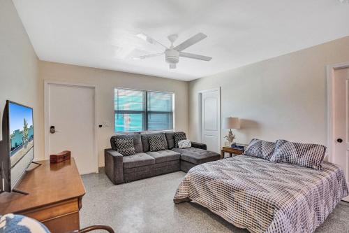 North Beach Apartment | Hollywood Broadwalk Holiday Retreat Beach Walk