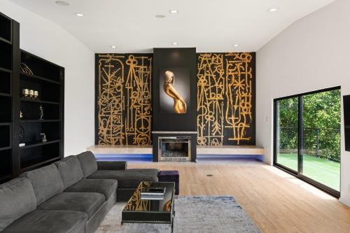 Hollywood Hills West Villa | Hollywood Hills Serenity