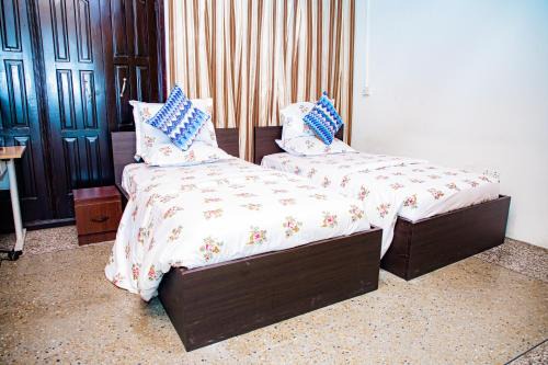 Accra House | Holy Trinity Guest House