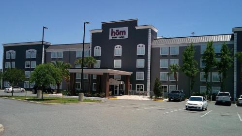 Gainesville Hotel | HOM Hotel Gainesville, SureStay Collection by Best Western