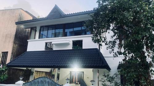 Mylapore Tiruvallikk Apartment | Hom