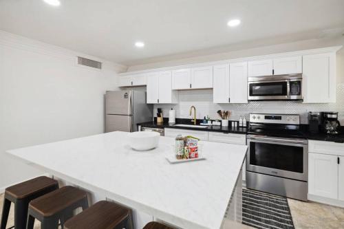 South Scottsdale House | Home 8 Minutes to Old Town Scottsdale