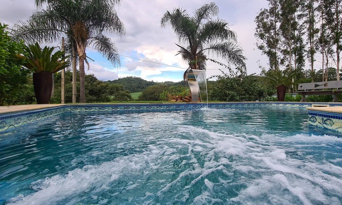 Caiocara House | Home at Atibaia - SP. Condominium with pool and nature