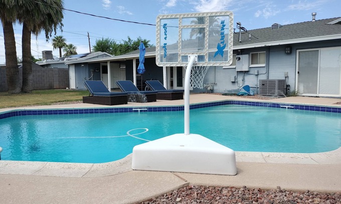 Alhambra House | Home away from home