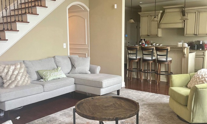 Collegedale House | Home away from home with community pool.