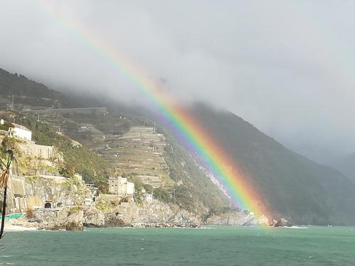 Cinque Terre Apartment | Home by the Sea (Rainbow Home)