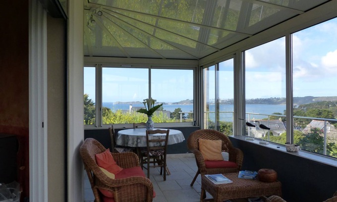 Tredrez-Locquemeau House | HOME COMFORT 4 persons- CALM - SEA AND VILLAGE - 500M FROM THE BEACH -