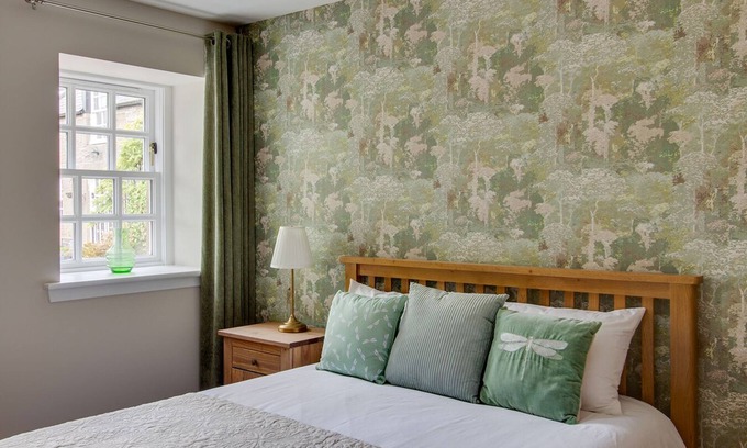 Forfar Cottage | Home Farm Cottage (with swimming pool and sauna)