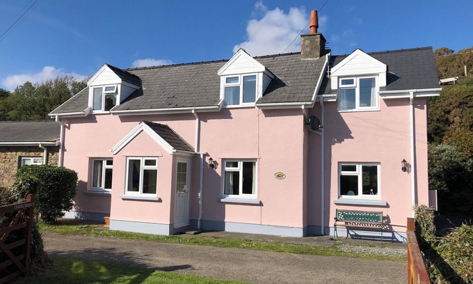 Nolton Cottage | 'Home From Home' 3-bedroom cottage in Nolton Haven