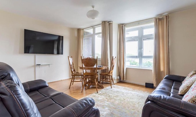 Hackney Downs Apartment | Home From Home
