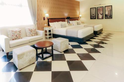 Surabaya House | HOME Guesthouse