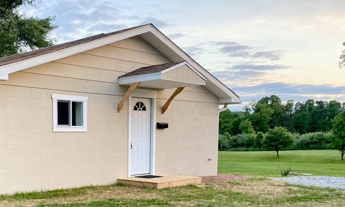Belpre House | Home in Belpre