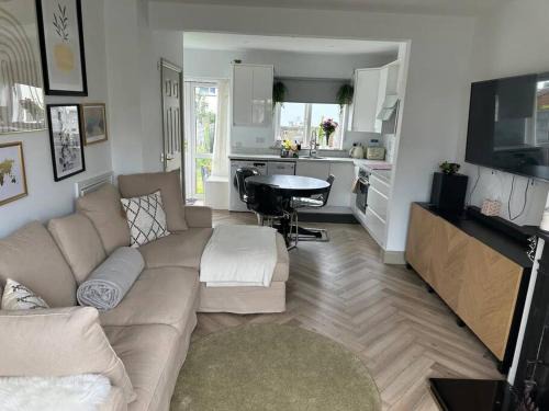 Gort House | Home in Gorgeous Gort