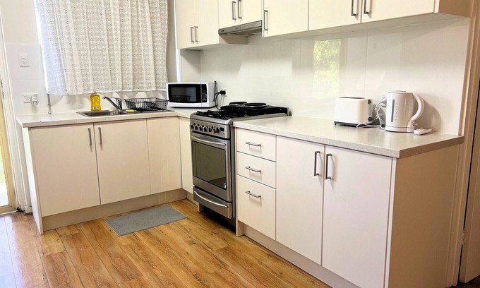 Kensington Gardens Apartment | Home in Kensington Park 5 minutes to the CBD and adelaide Hills