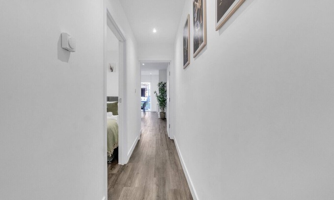 West Hendon Apartment | home.ly - Hendon Apartment North London