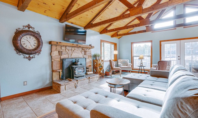 Angel Fire House | Home on a Hiking Trail and Close to the Lake