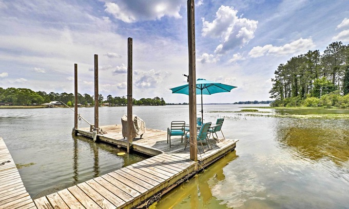Wetumpka House | Home on Jordan Lake w/Shared Dock & Boat Slip!