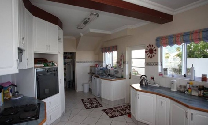 Marina da Gama House | Home on the waterway of the Marina da Gama