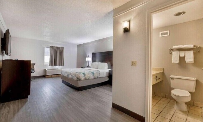 Bartlesville Hotel | Home Place Suites