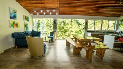 Bugalagrande House | HOME SUITE