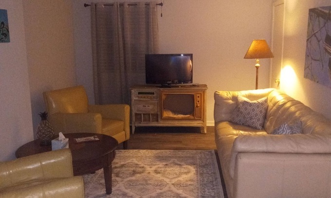 Ocean Springs House | Home Walking/Biking Distance to Downtown and Beach and Gulf Islands National Sea